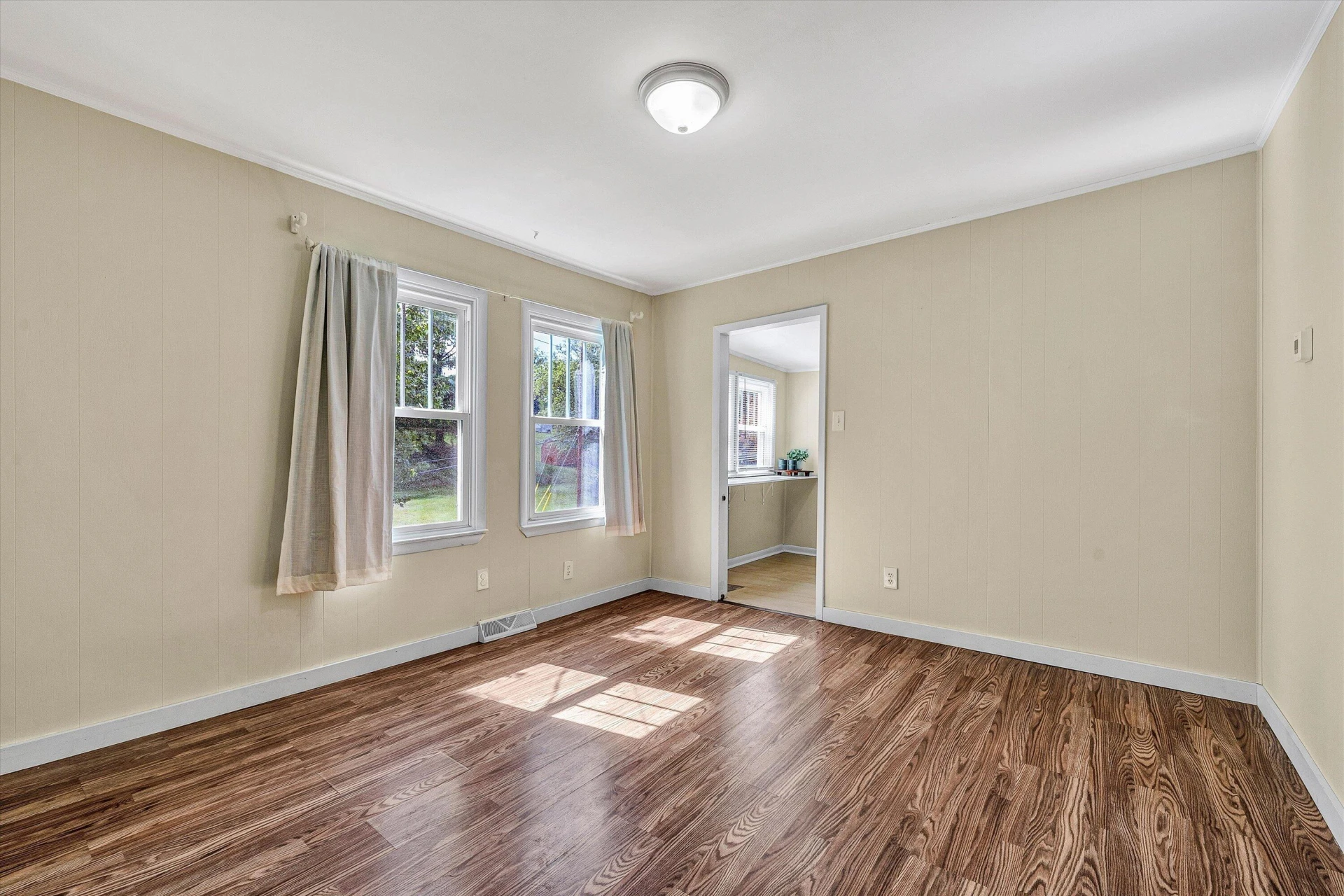 906 Caldwell ST NW - Photo 8