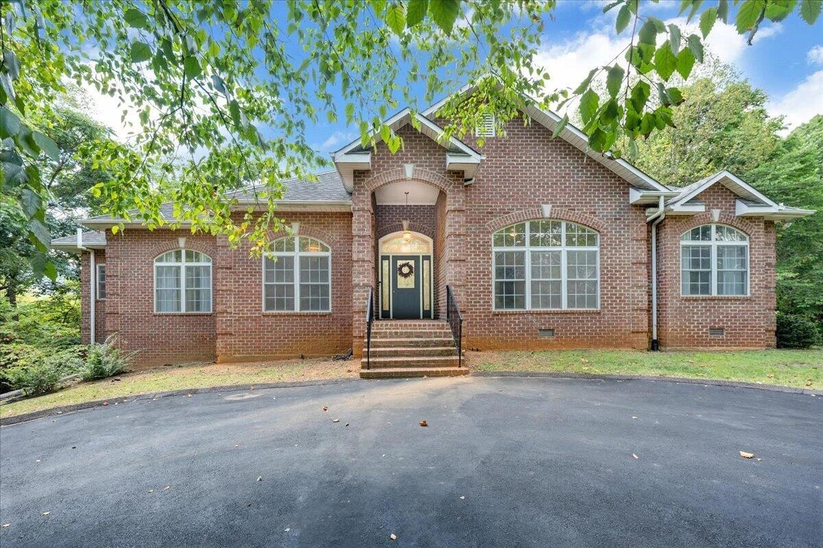 160 Grandview DR - Photo 2