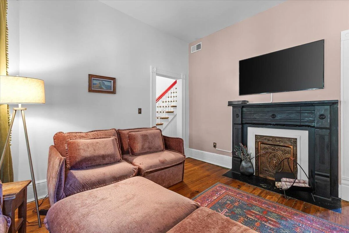 540 Mountain AVE SW - Photo 7