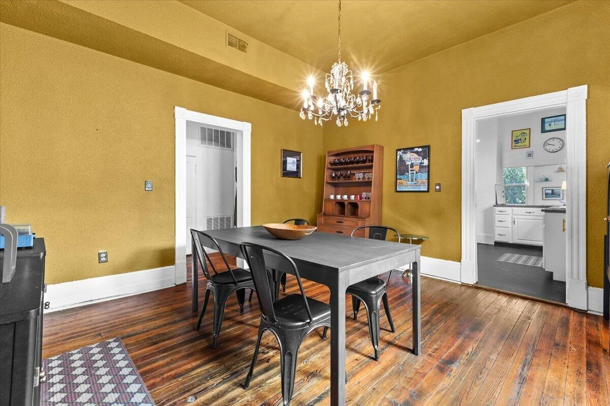 540 Mountain AVE SW - Photo 9