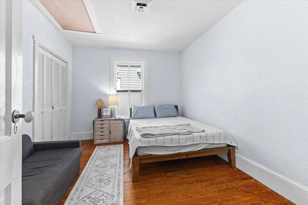 540 Mountain AVE SW - Photo 17