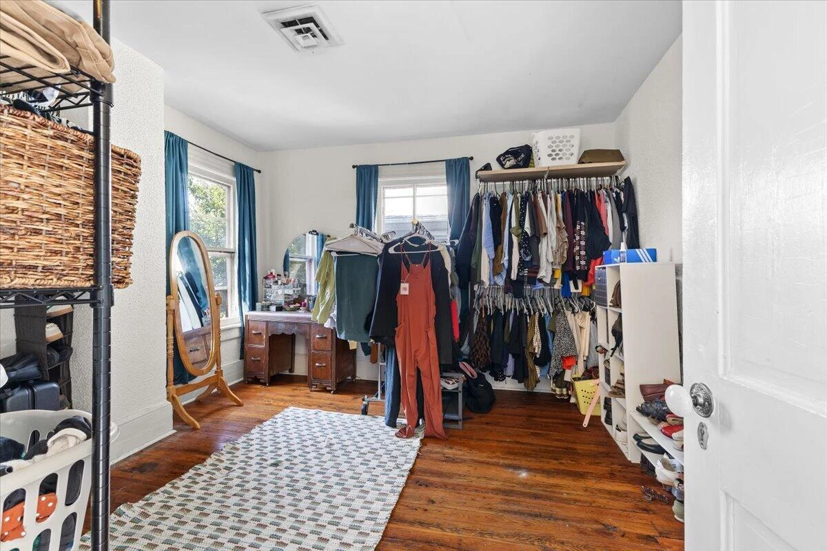 540 Mountain AVE SW - Photo 19