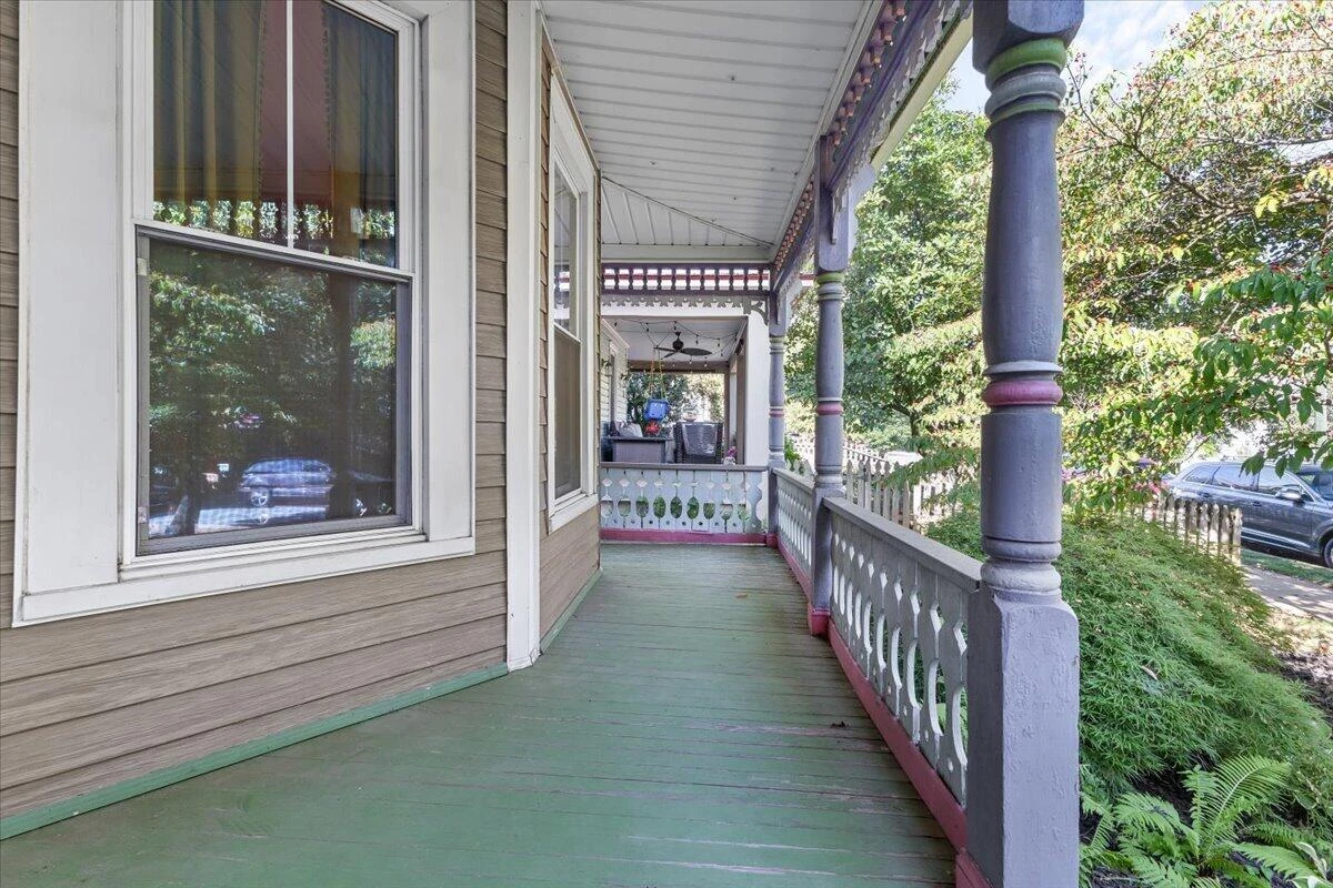 540 Mountain AVE SW - Photo 24