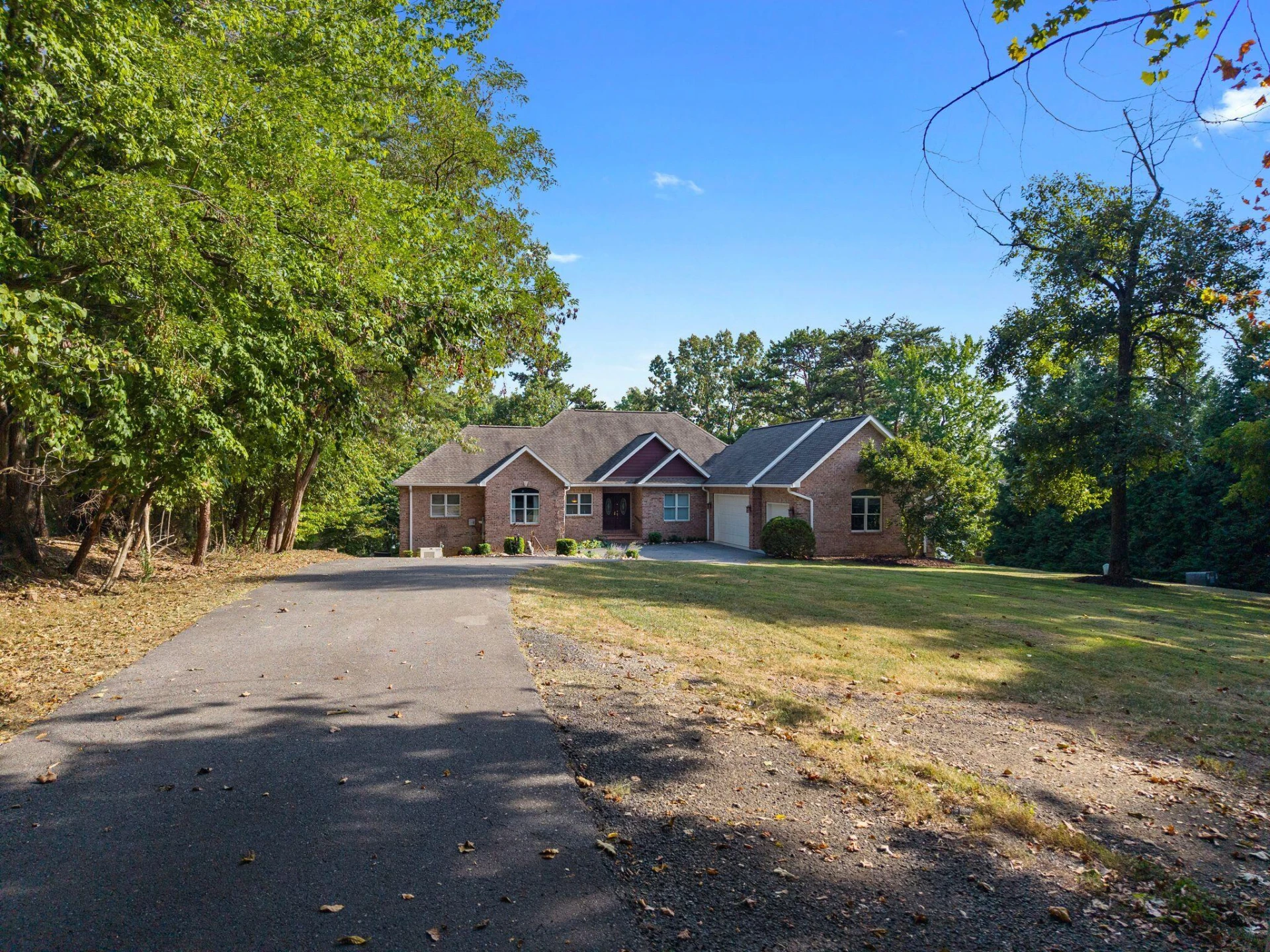 8875 Burnt Chimney RD - Photo 16