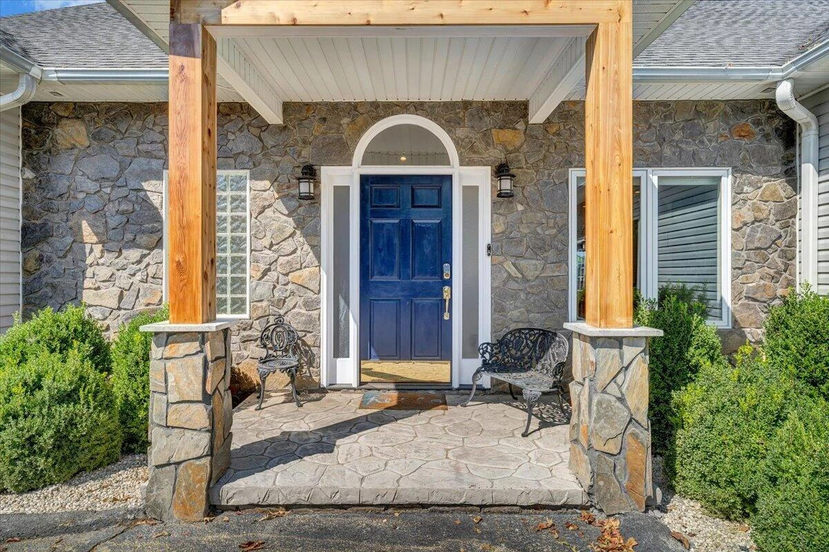 3020 Northridge RD - Photo 8