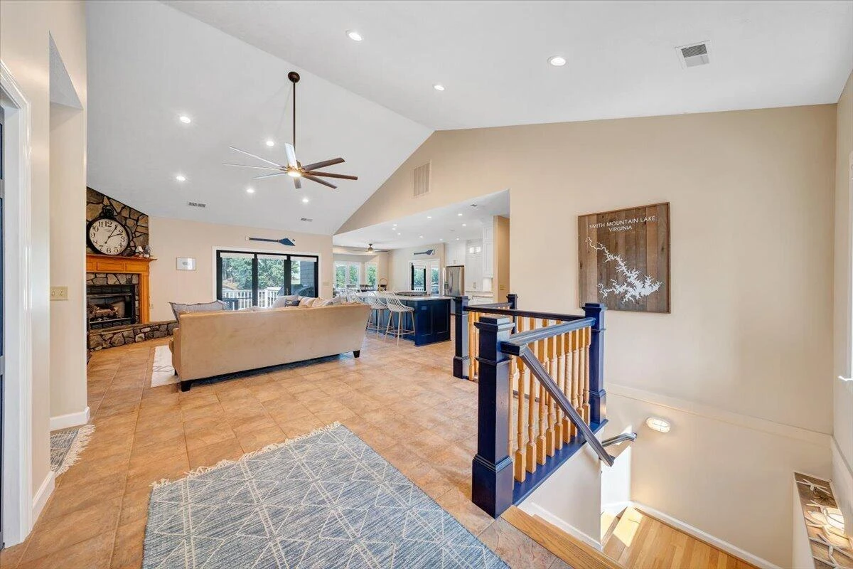 3020 Northridge RD - Photo 9