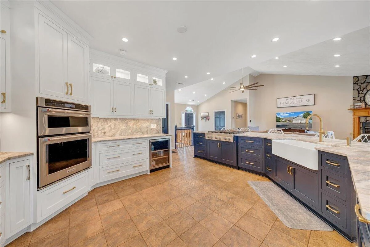 3020 Northridge RD - Photo 16