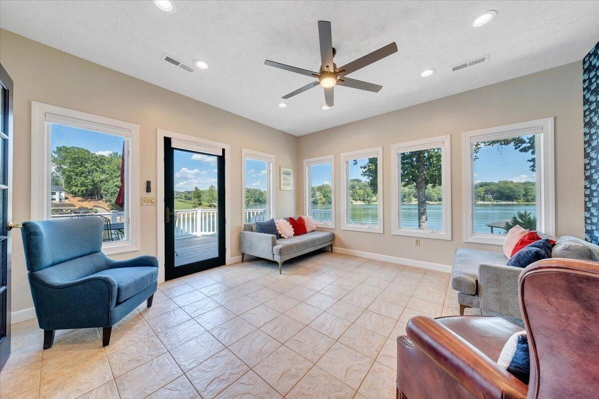 3020 Northridge RD - Photo 25