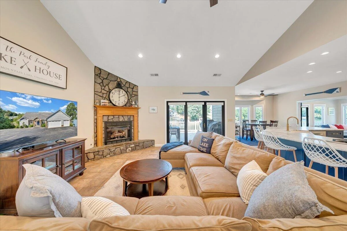 3020 Northridge RD - Photo 31