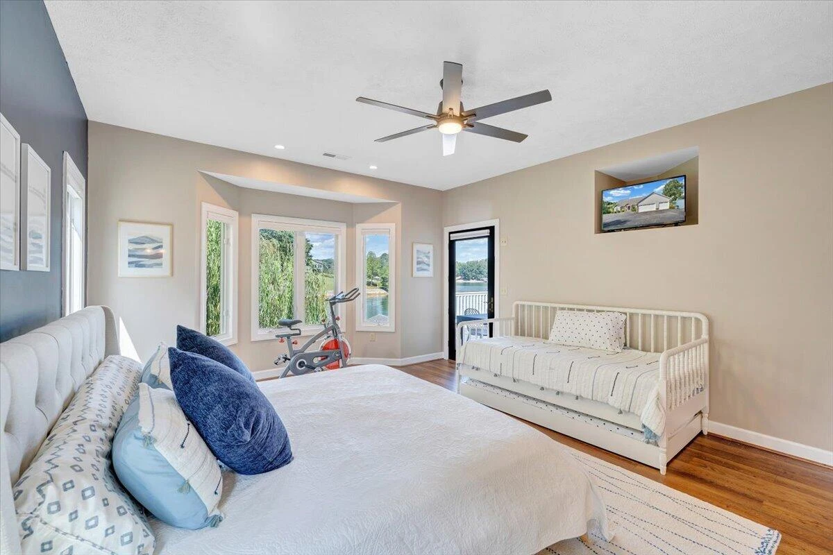3020 Northridge RD - Photo 34