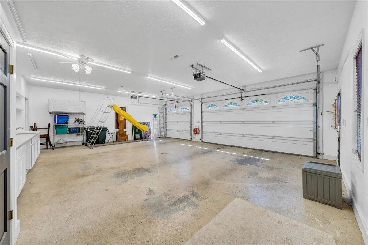 3020 Northridge RD - Photo 44