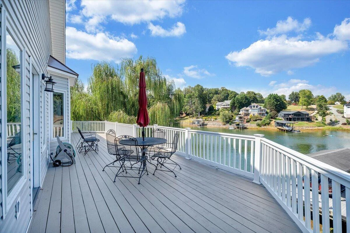 3020 Northridge RD - Photo 49