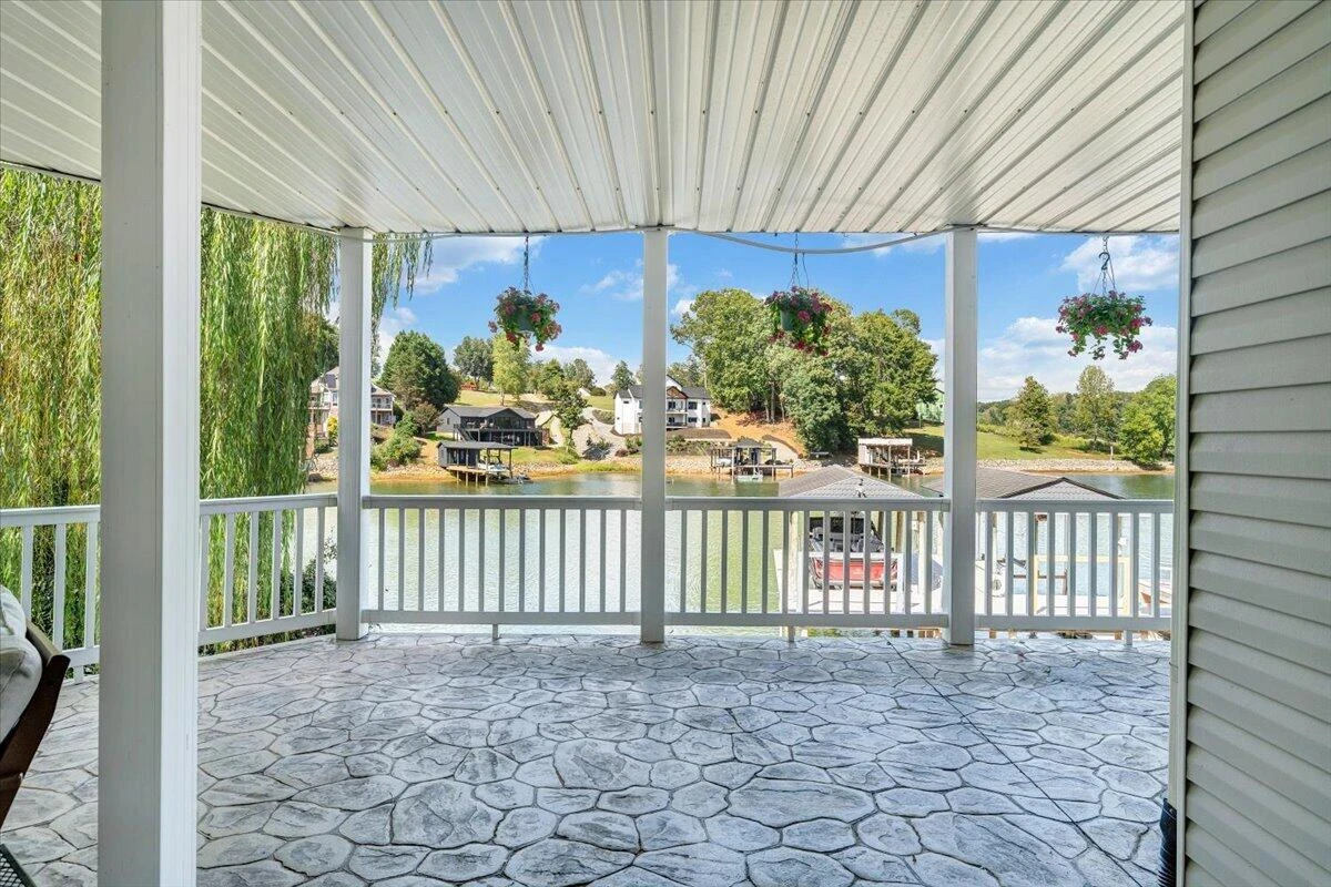 3020 Northridge RD - Photo 66