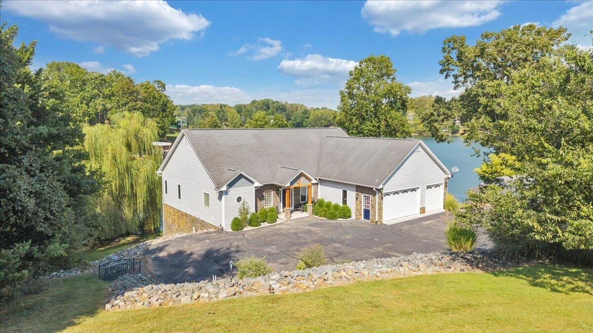 3020 Northridge RD - Photo 85