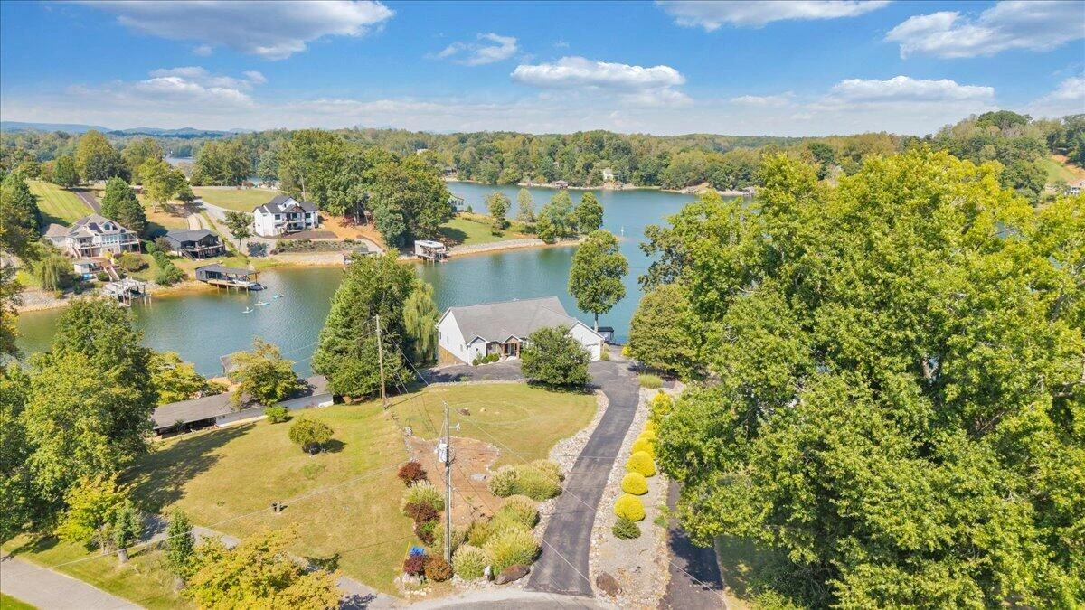 3020 Northridge RD - Photo 88