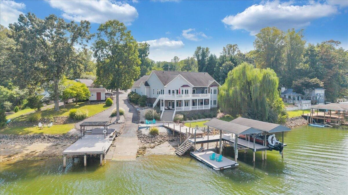 3020 Northridge RD - Photo 101