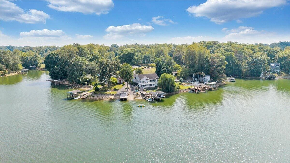 3020 Northridge RD - Photo 105
