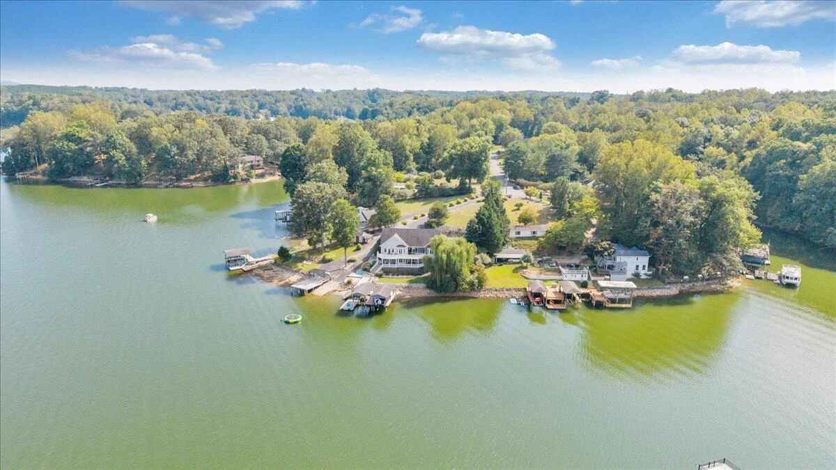 3020 Northridge RD - Photo 109