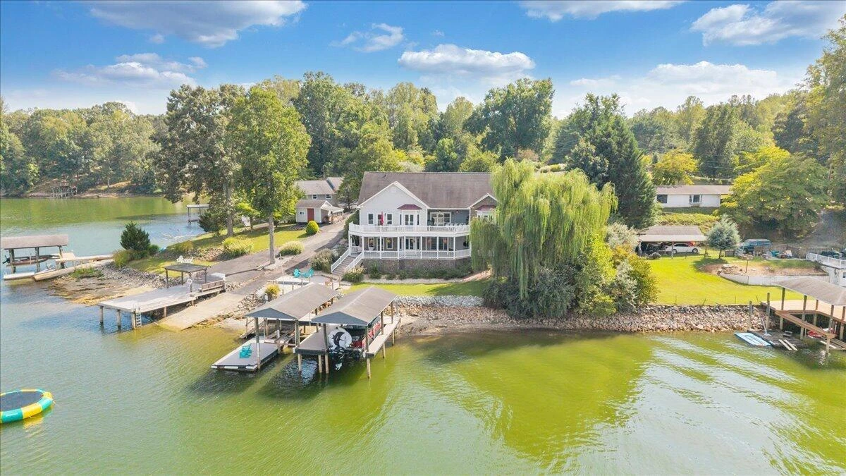 3020 Northridge RD - Photo 112
