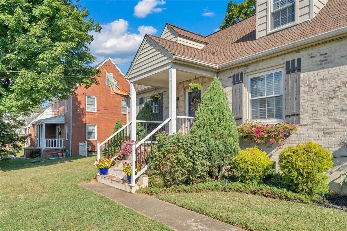 1032 Jeanette AVE - Photo 4