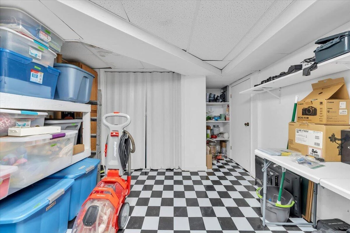 1032 Jeanette AVE - Photo 36