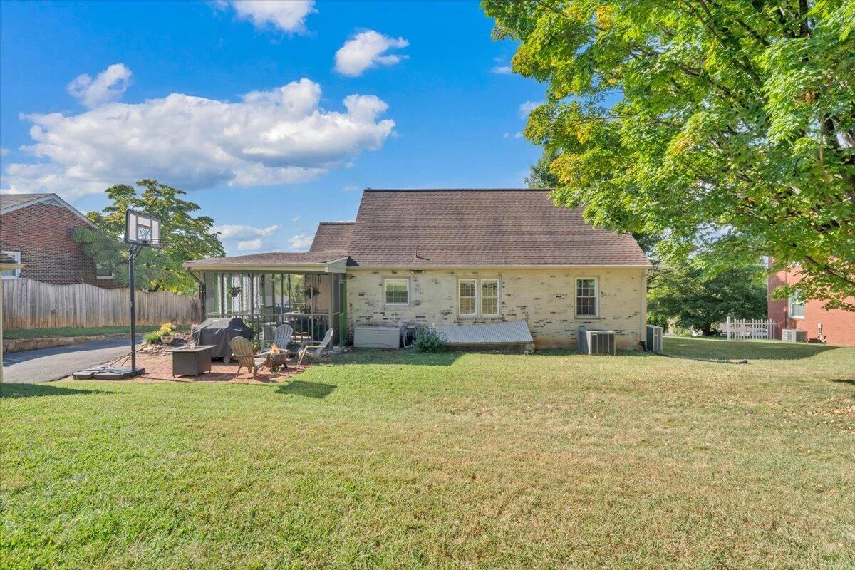 1032 Jeanette AVE - Photo 45