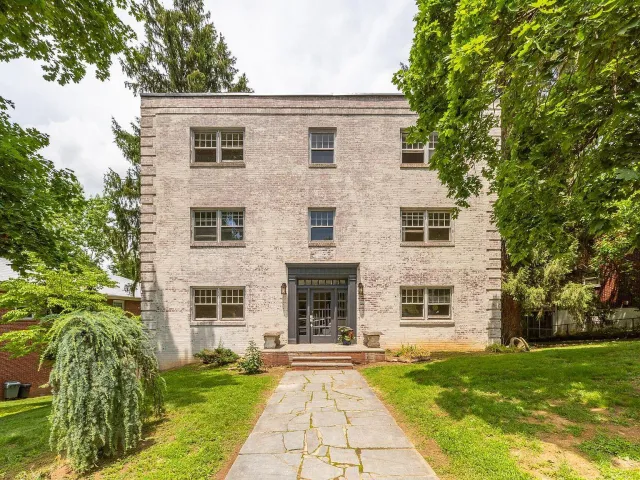 625 Alleghany AVE
