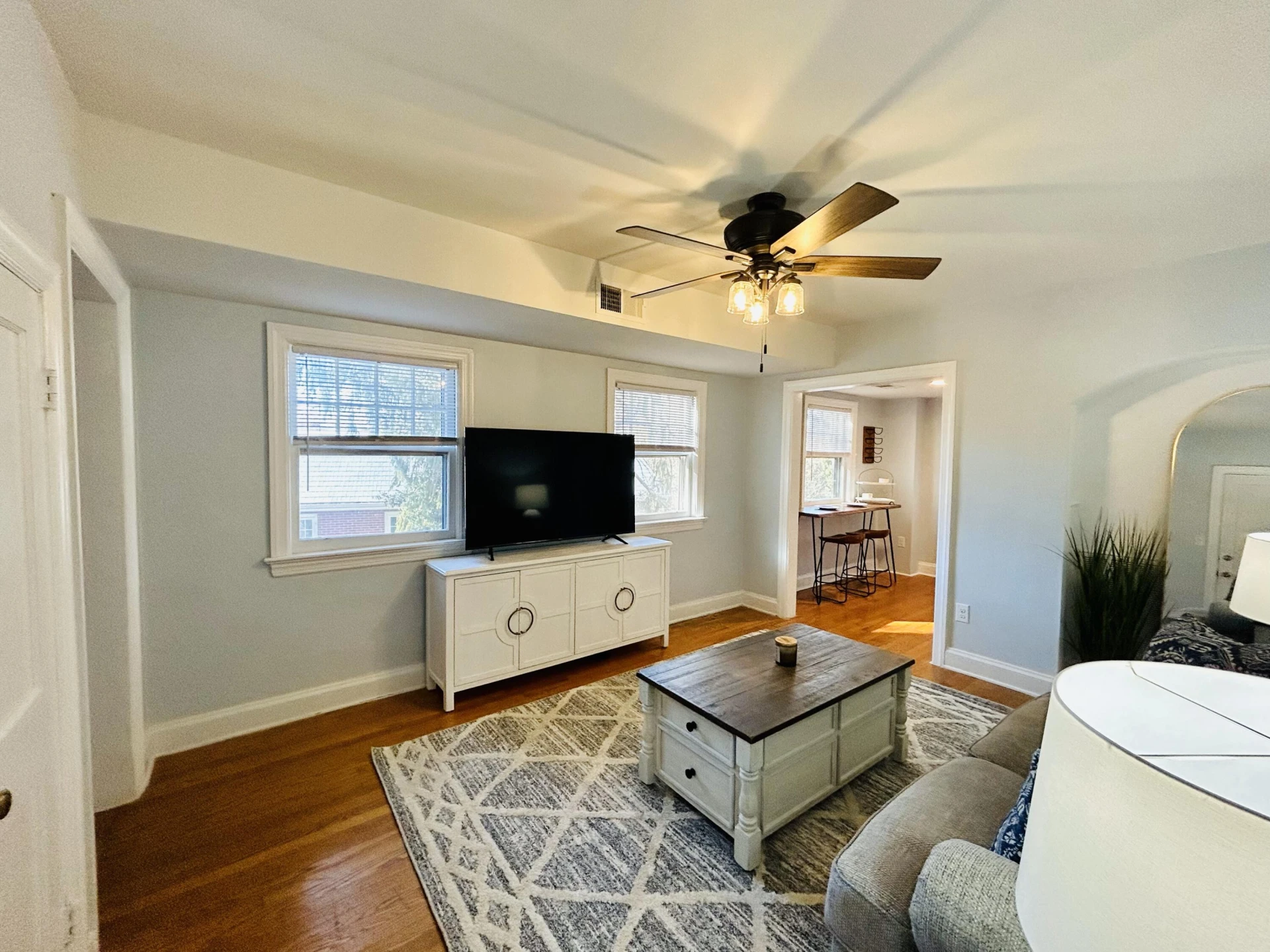 625 Alleghany AVE - Photo 3