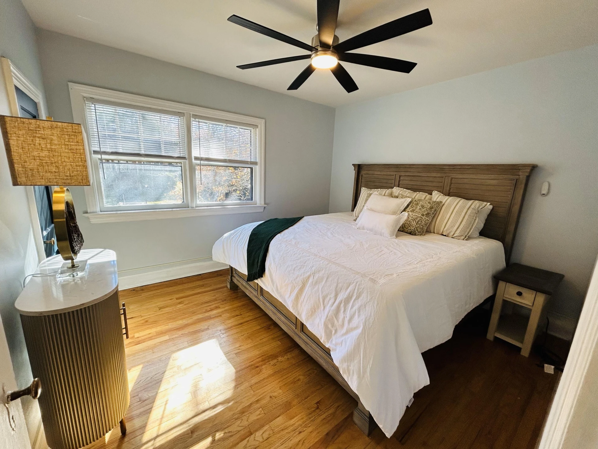 625 Alleghany AVE - Photo 6