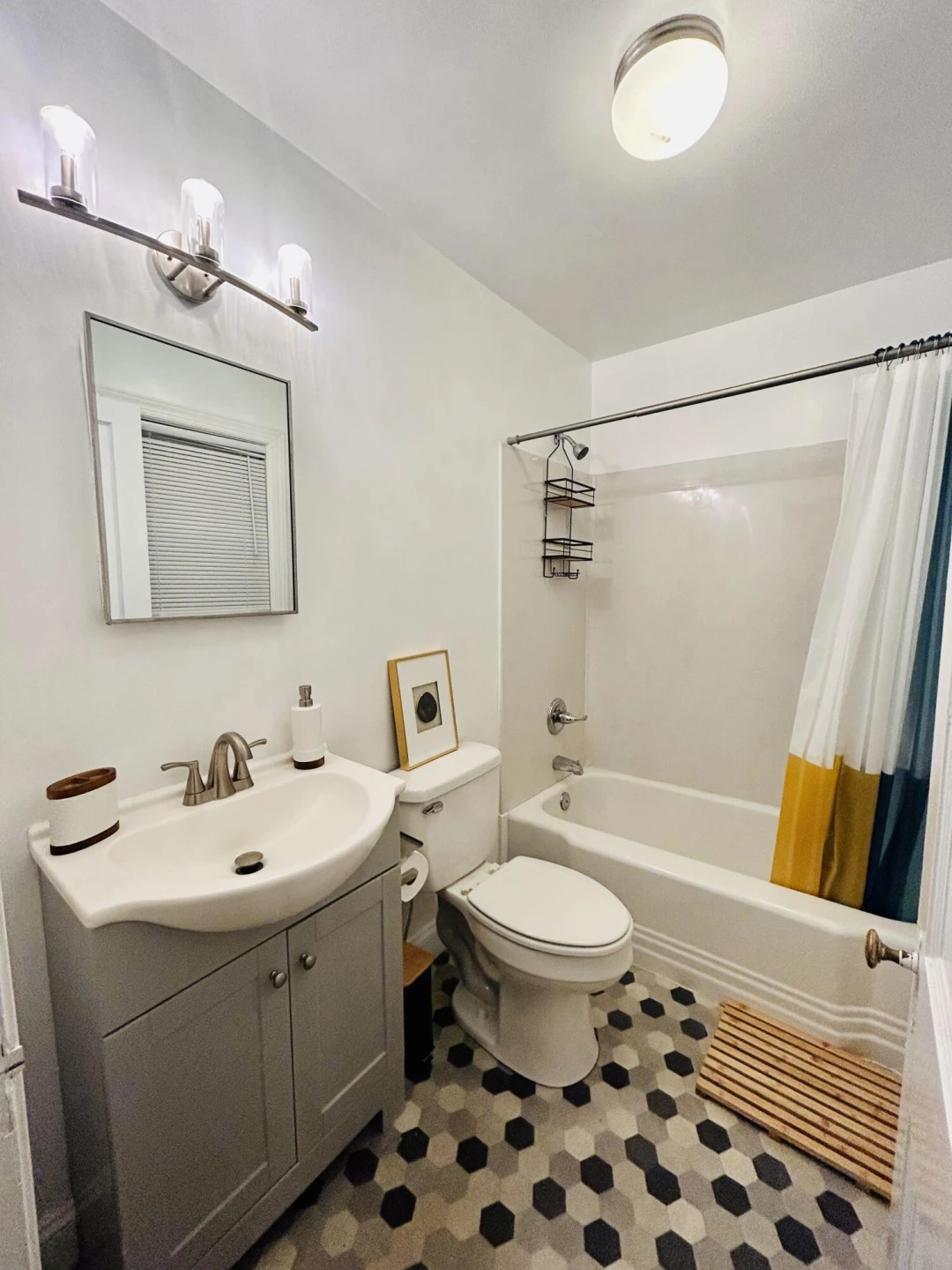 625 Alleghany AVE - Photo 9