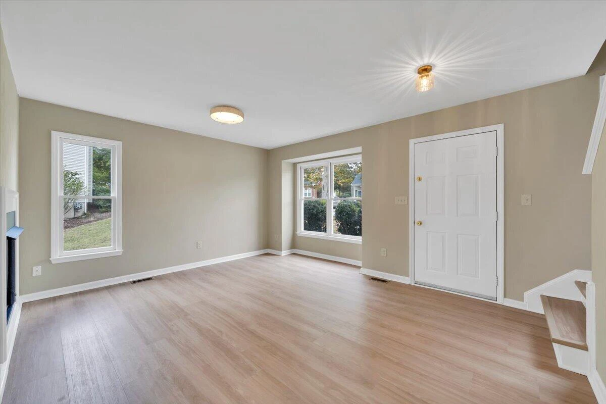 7233 Scarlet Oak DR - Photo 6