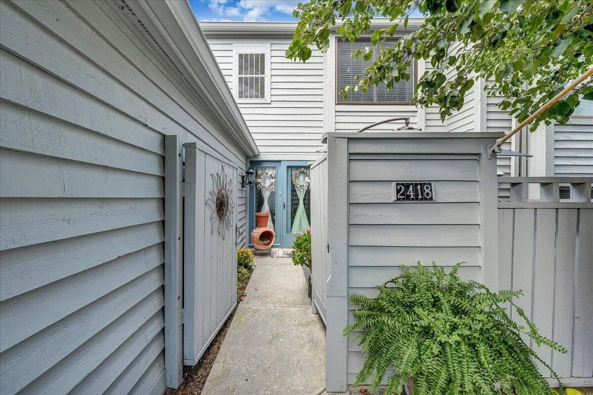 2418 Post Oak RD - Photo 4