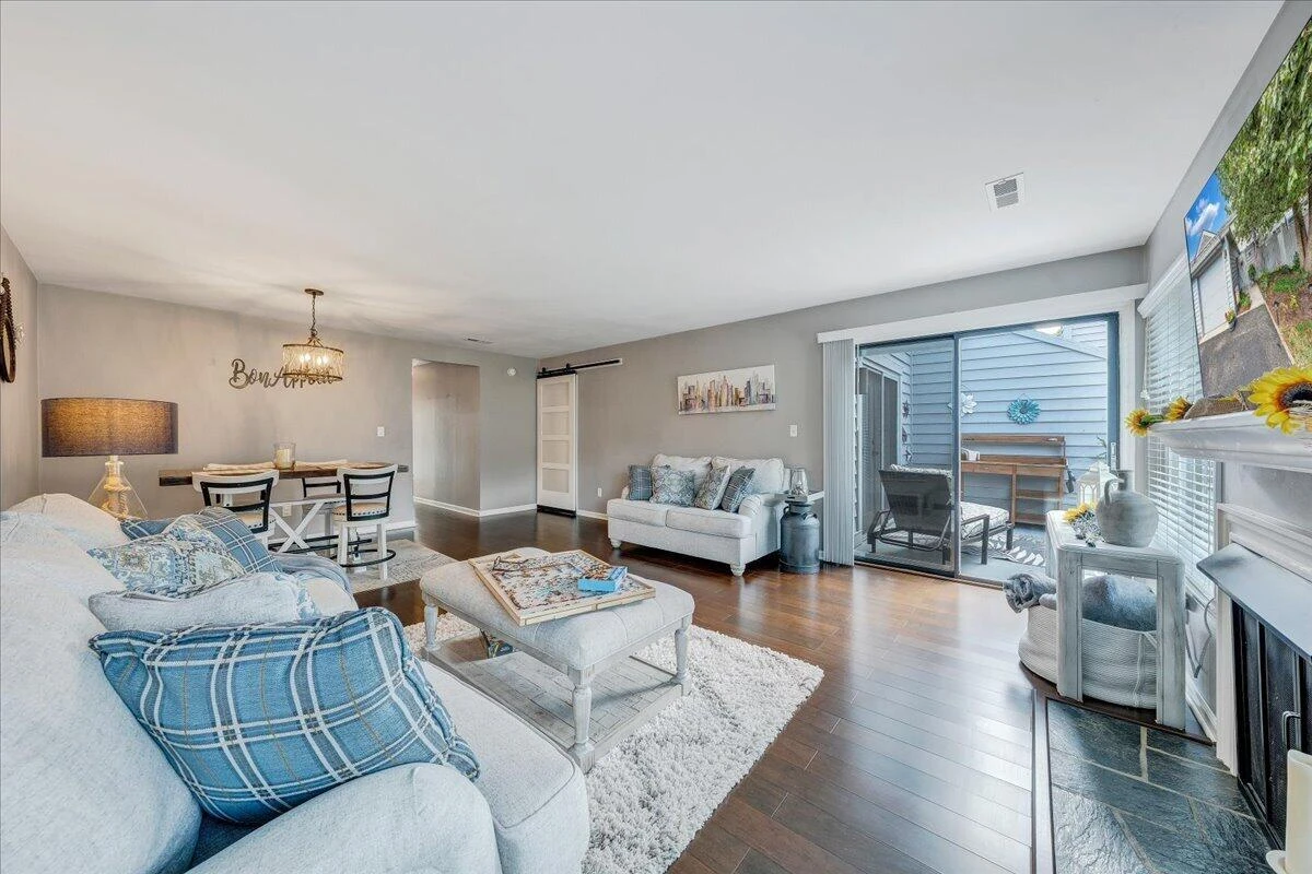 2418 Post Oak RD - Photo 16