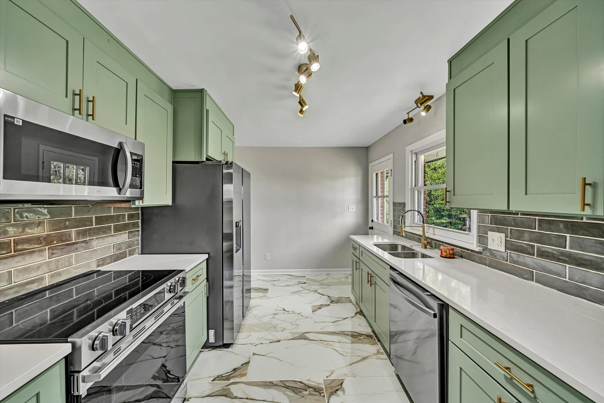 5931 Cotton Hill RD - Photo 14