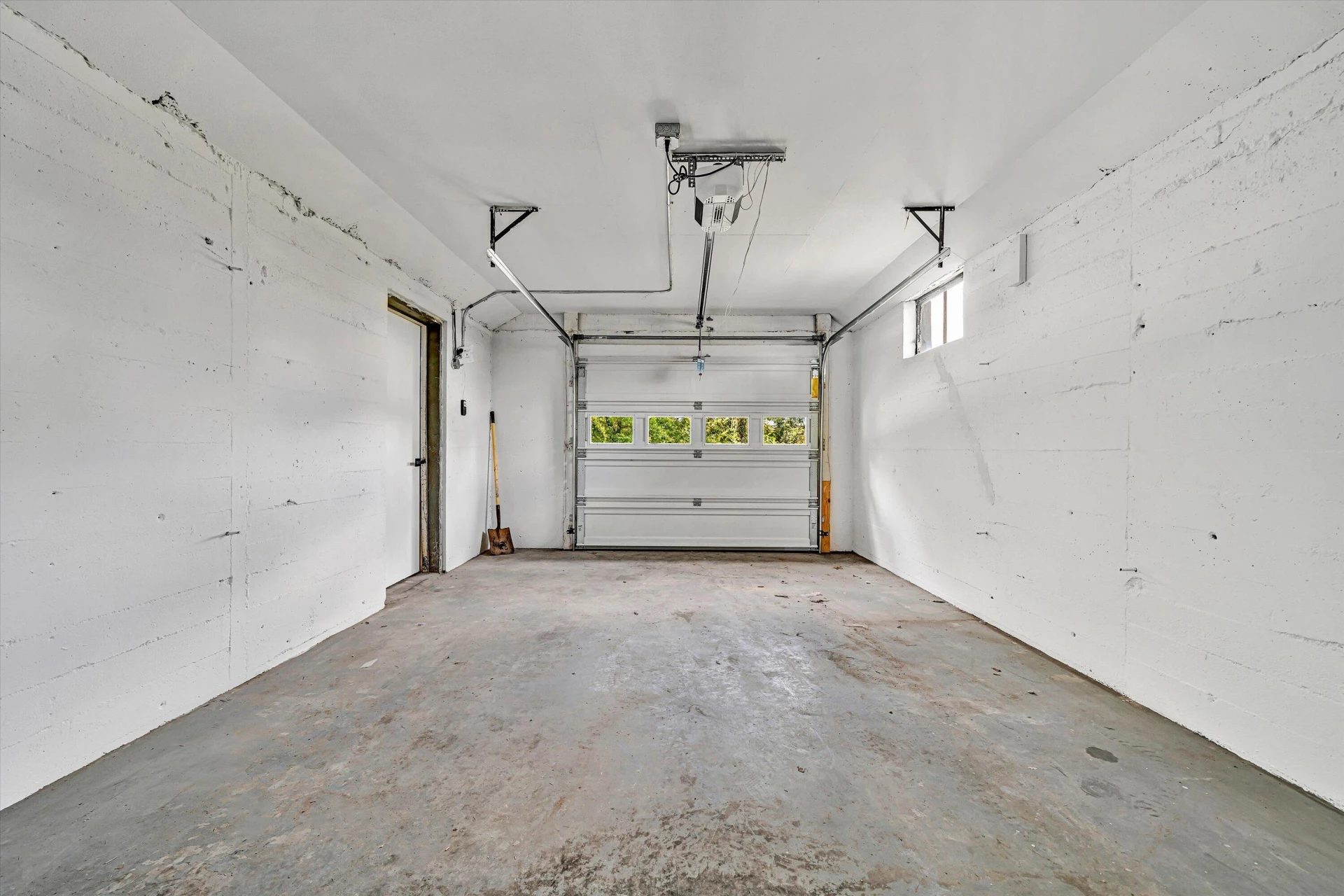 5931 Cotton Hill RD - Photo 36