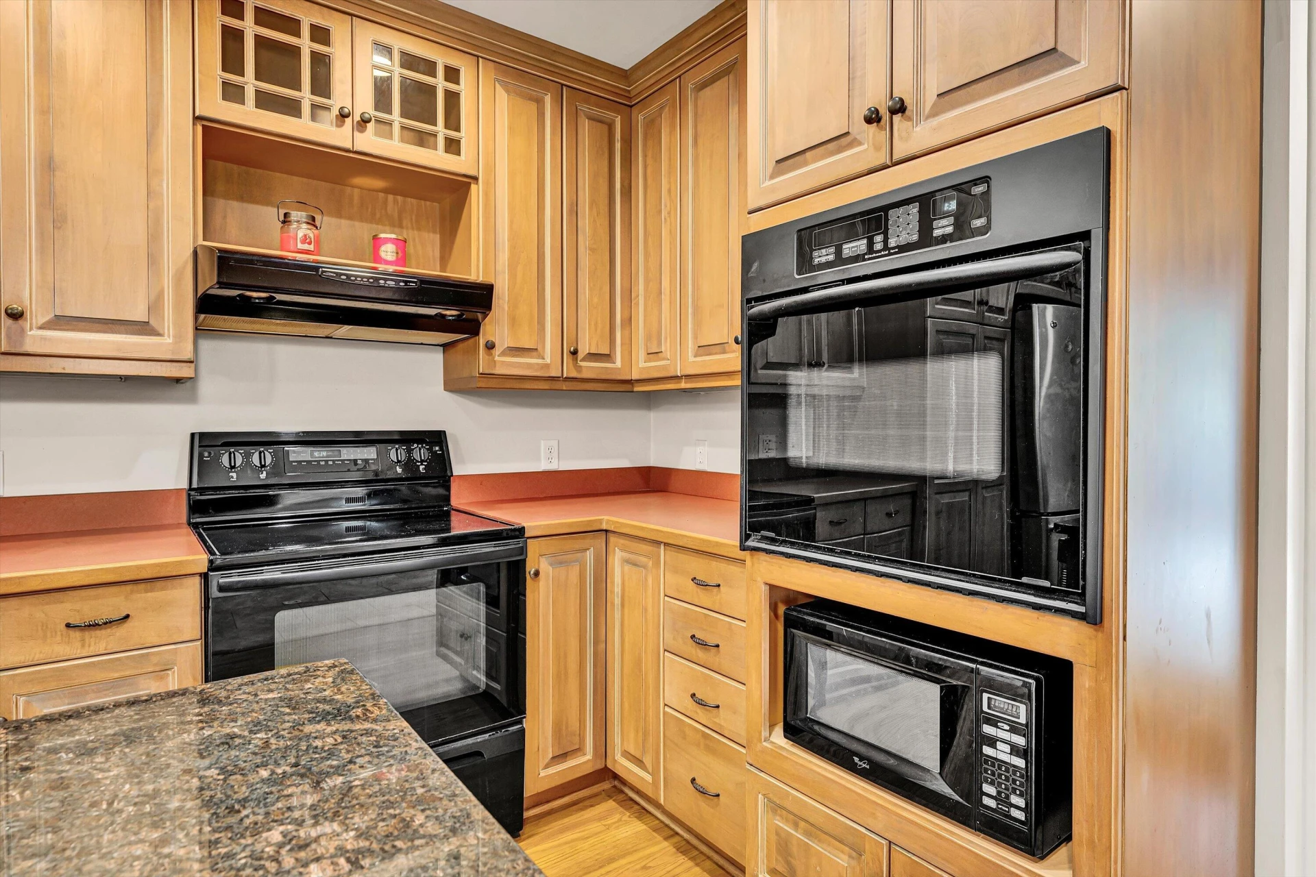 2424 Stanley AVE SE - Photo 12