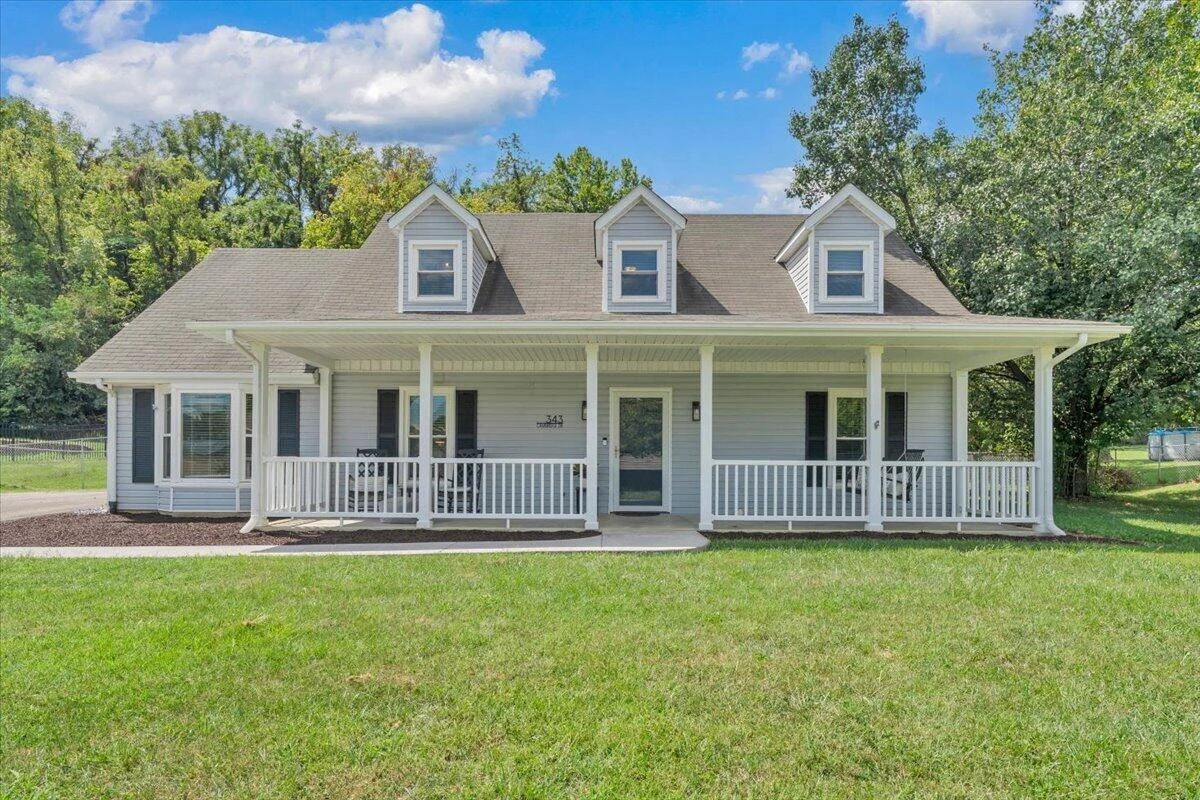 343 Cambridge DR