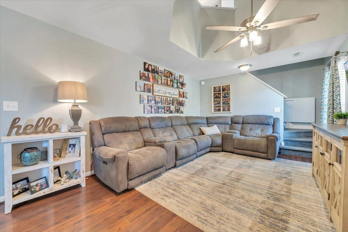 343 Cambridge DR - Photo 5