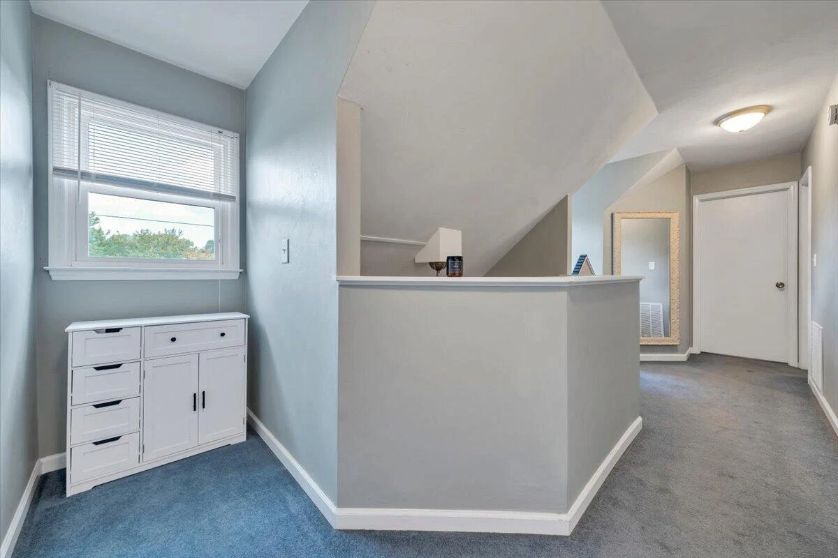 343 Cambridge DR - Photo 23
