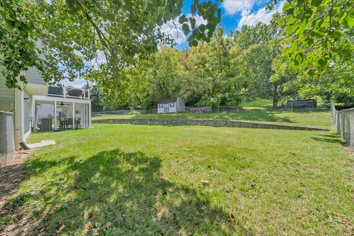 343 Cambridge DR - Photo 34