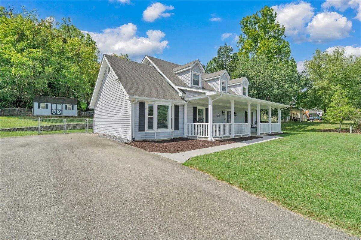 343 Cambridge DR - Photo 42