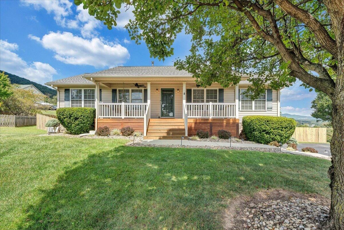 5822 Fieldview DR - Photo 4