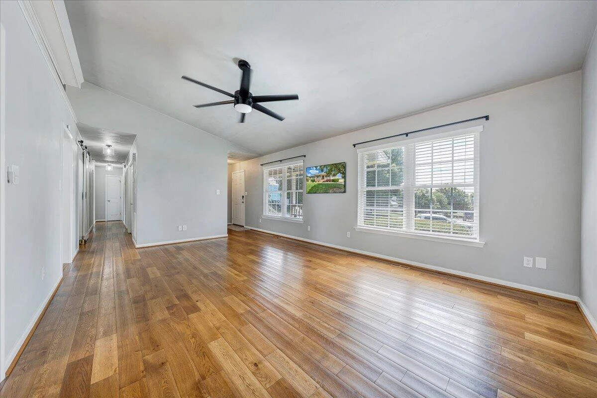 5822 Fieldview DR - Photo 6