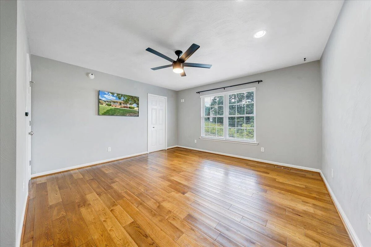 5822 Fieldview DR - Photo 18