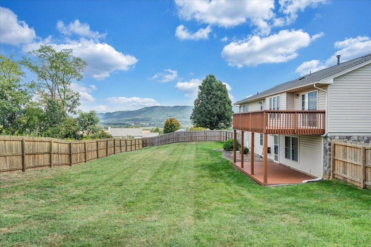 5822 Fieldview DR - Photo 38