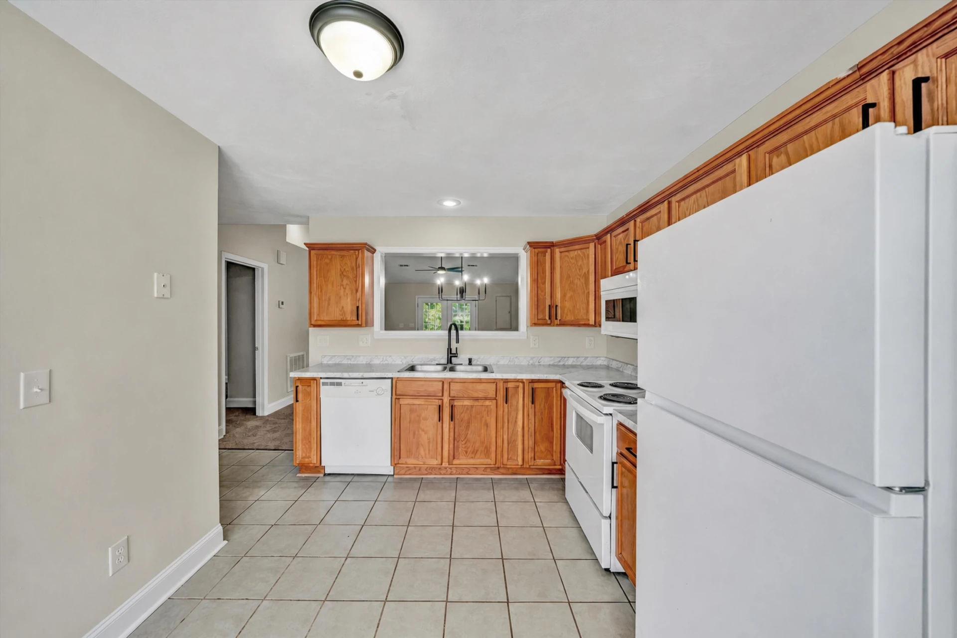 2484 Tuckawana CIR NW - Photo 7