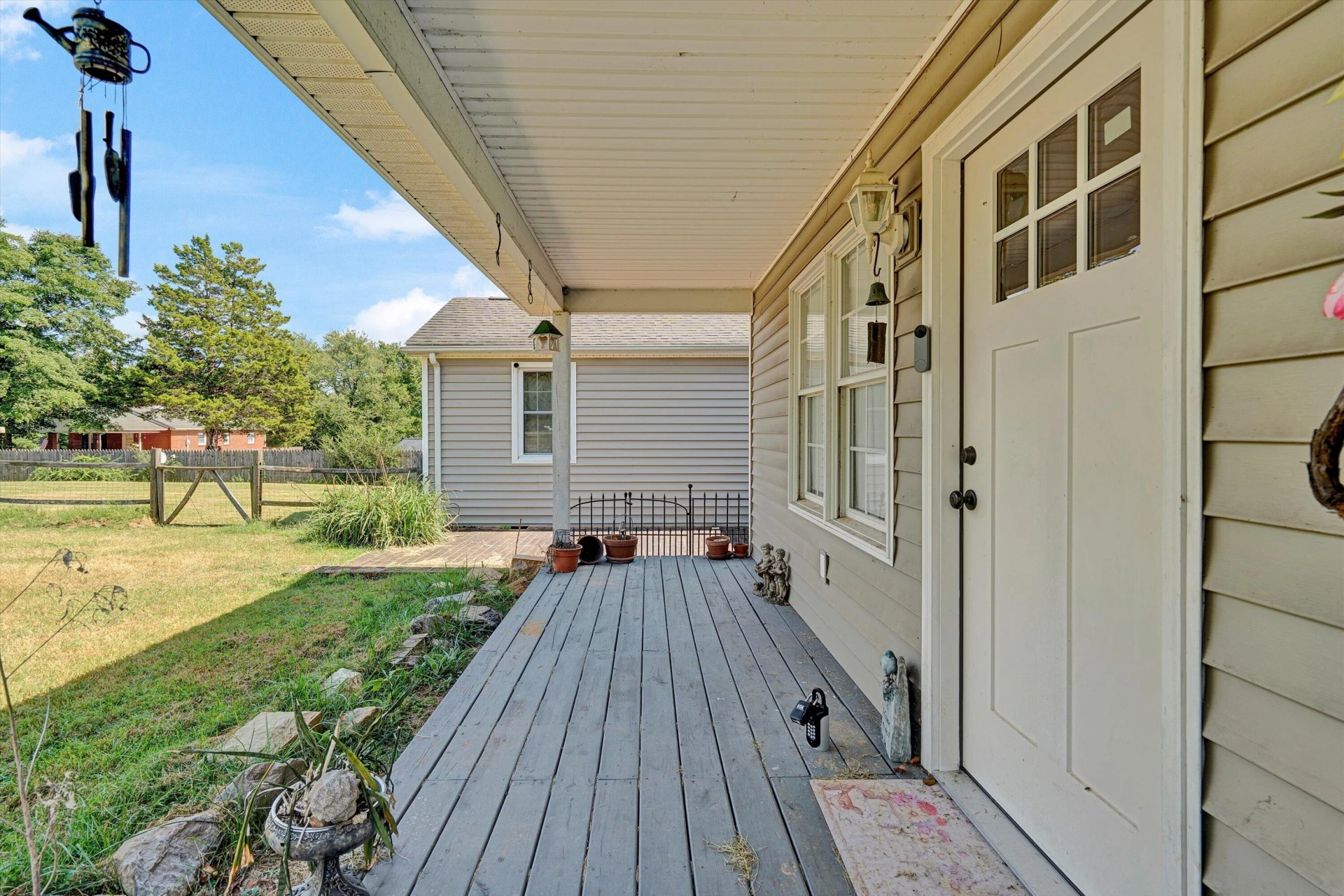 10440 Stewartsville RD - Photo 4