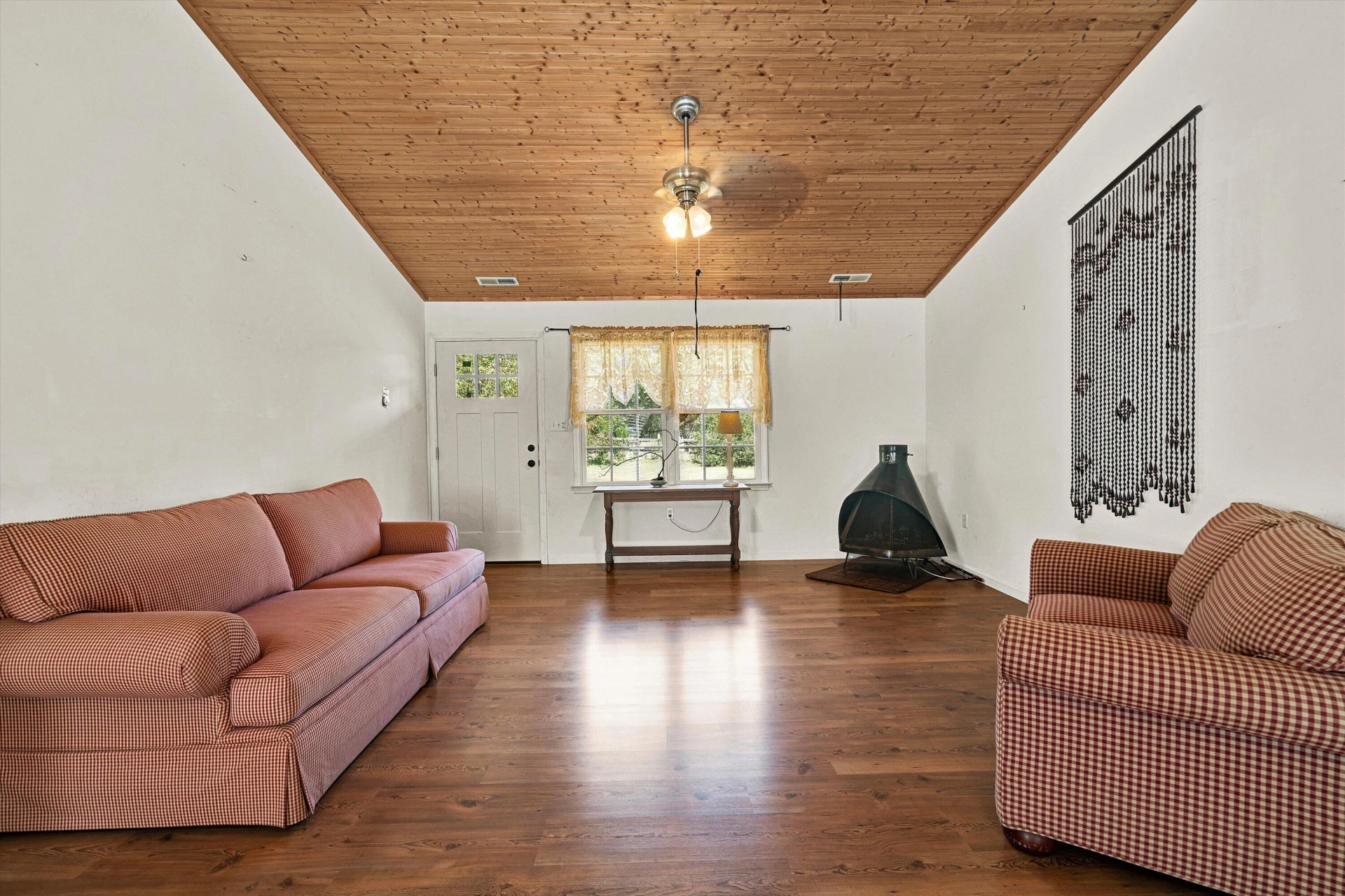 10440 Stewartsville RD - Photo 6
