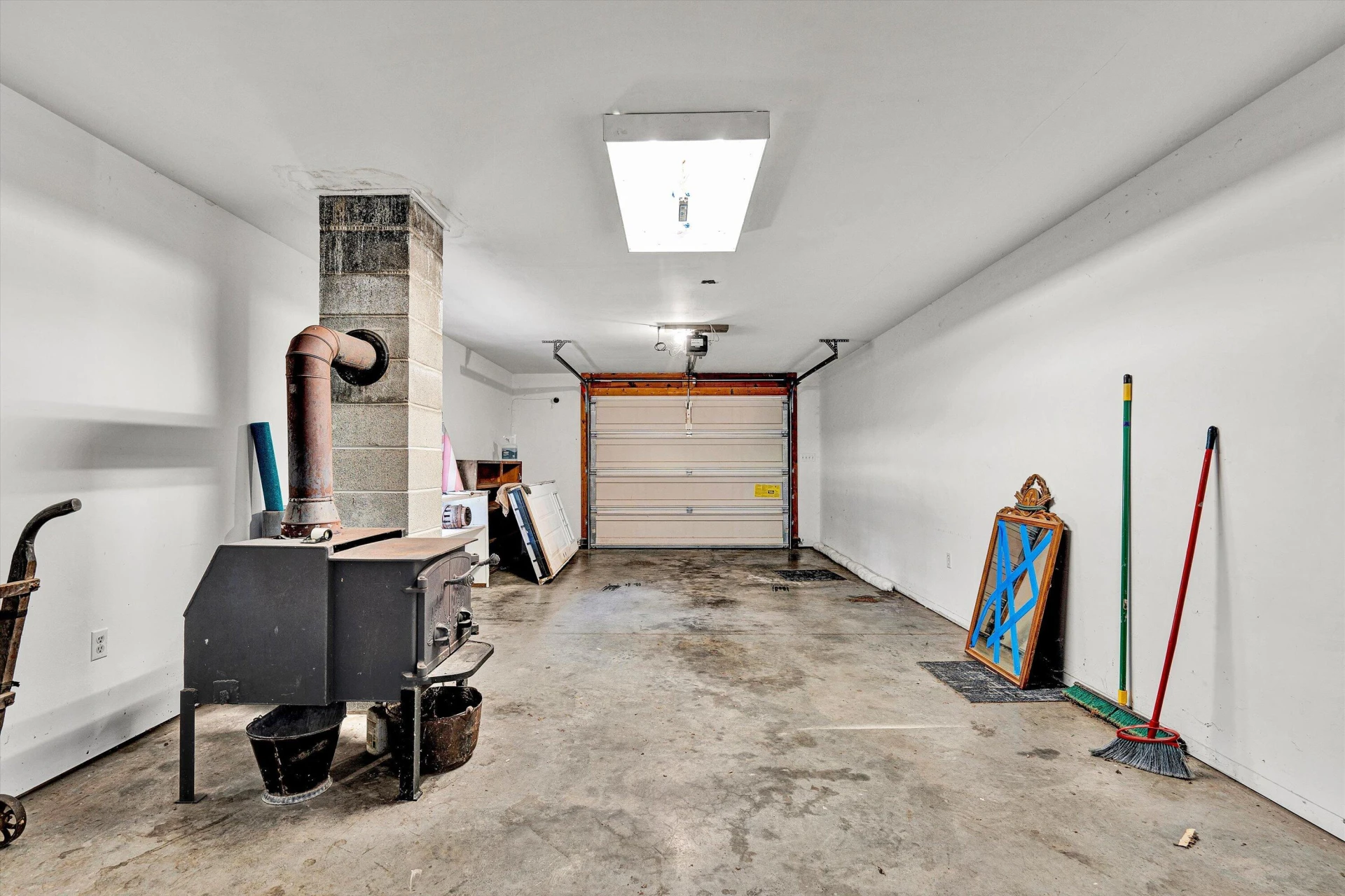 10440 Stewartsville RD - Photo 23