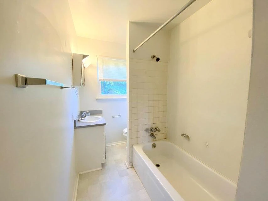 916 Pyrtle DR #A, B and C - Photo 21